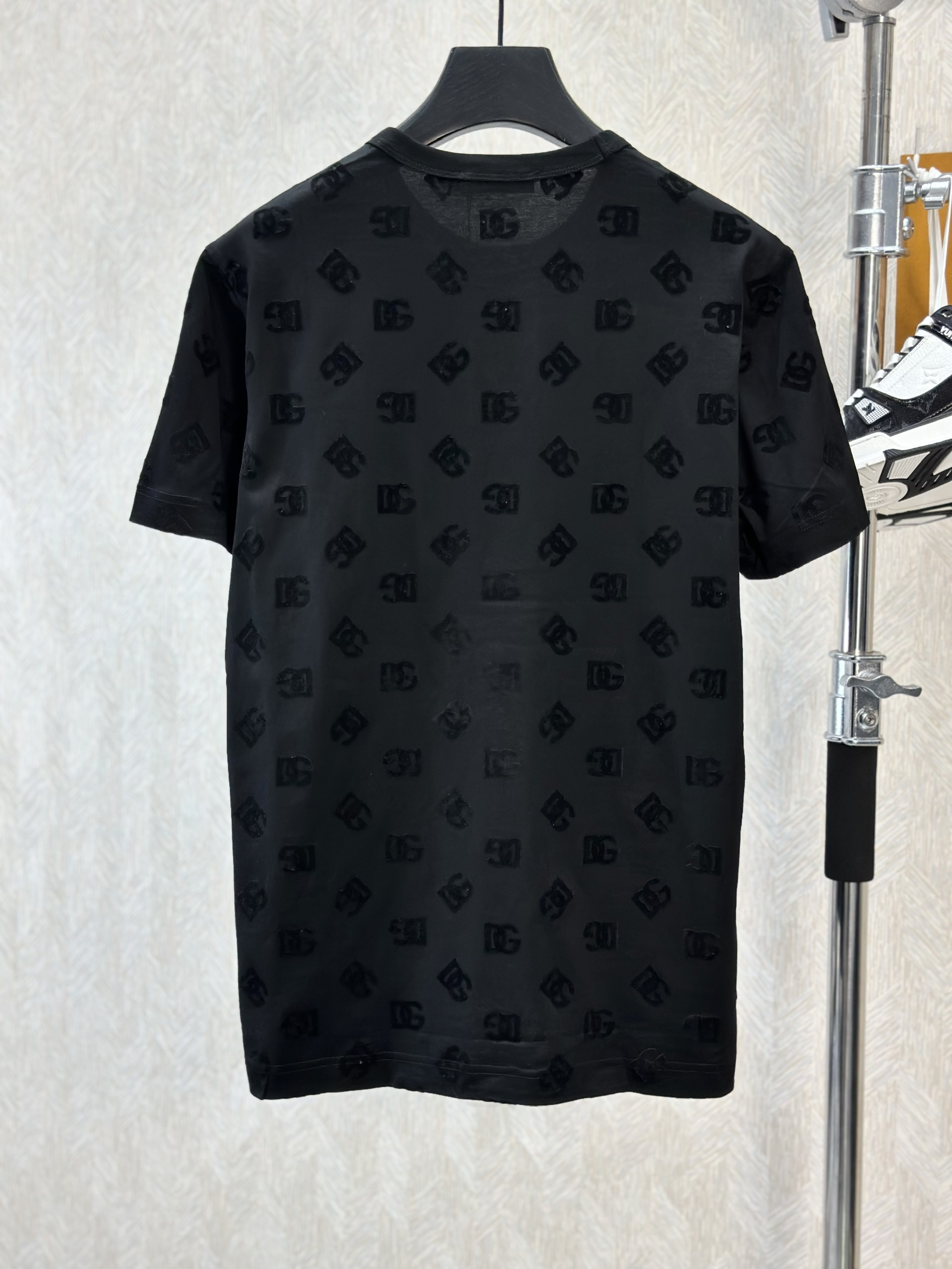 Áo phông T-shirt Dolce Gabbana DG Đen họa tiết logo DG full Like Auth on web VTN